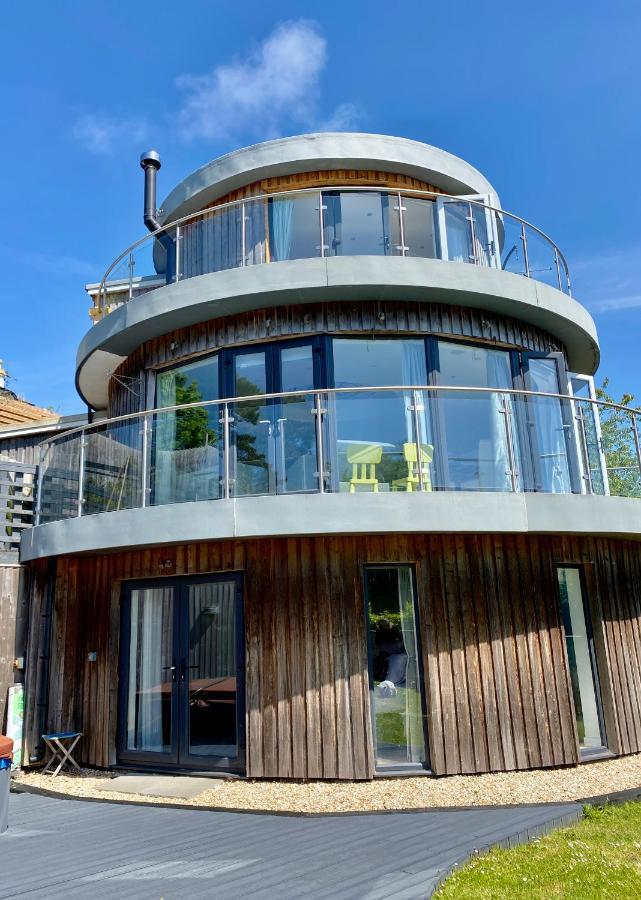 One Of The Best Properties In Lyme! Breathtaking Views Across The Whole Bay. 3 Stories With 2 Tier Veranda Around The Property. Sleeps 6 Lyme Regis Eksteriør billede