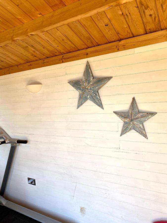 One Of The Best Properties In Lyme! Breathtaking Views Across The Whole Bay. 3 Stories With 2 Tier Veranda Around The Property. Sleeps 6 Lyme Regis Eksteriør billede